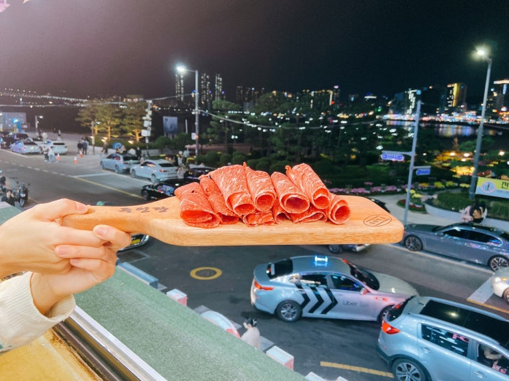 "광안리맛집, 광안리대패" 광안대교를 바라보면서 좋은 사람들과 술 한 잔...주인장 철마한우대패 앤 조개구이 "광안리맛집, 광안리대패" 광안대교를 바라보면서 좋은 사람들과 술 한 잔...주인장 철마한우대패 앤 조개구이