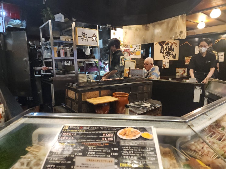  후쿠오카 현지 야키토리 IEYASU TENJINKITATEN