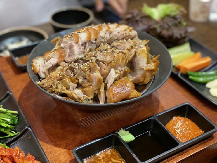  서면 깔끔한 상차림 족발집 귀한족발