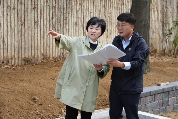  노원구의회 배준경 의원, 한내공원 황톳길 현장 점검… 구간 연장 추진 검토