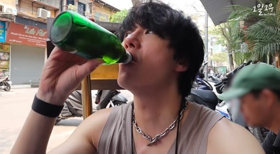 유튜브서 베트남 맥주 마셨다가…정일우에 생긴 놀라운 일 비아 사이공 스페셜 모델로 발탁