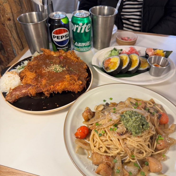  익선동맛집 초이다이닝 익선점 후토마끼 뼈등심돈카츠 후기