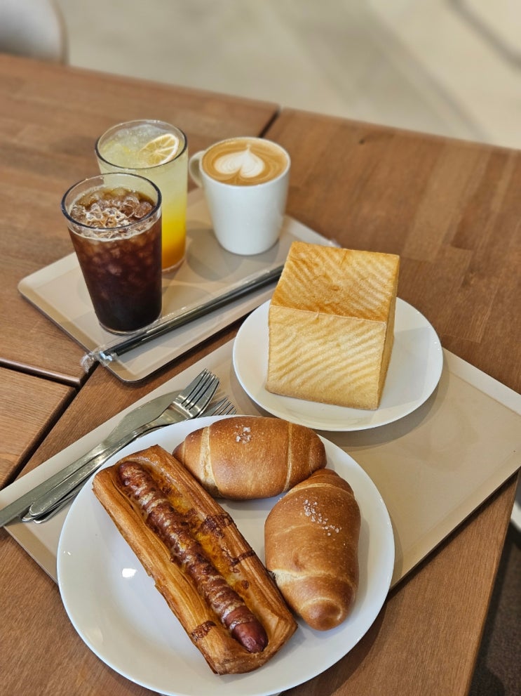  이천 송정동카페 빵이 맛있는 대형 구작 베이커리 카페
