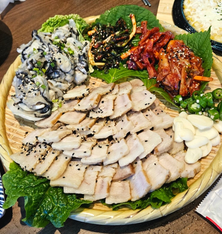  남악 신상 술집 '해드리오 남악점'에서 먹는 올해 첫 굴보쌈
