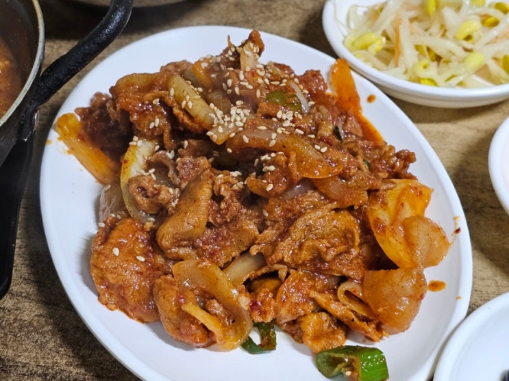  동아대 가성비 밥집 이모식당 곱창전골 두루치기