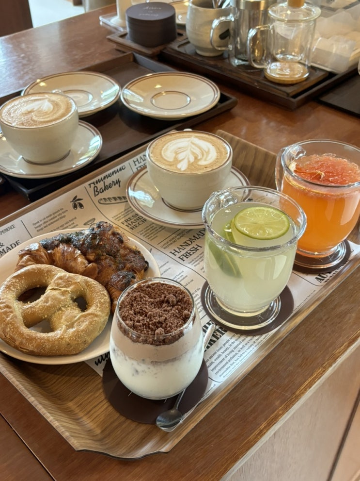  청도 애견동반 대형카페 아떼에르 인 예다숲