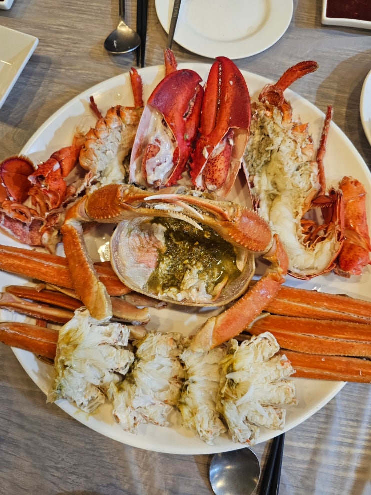  부산 광안리 부산대게맛집 송현대게 주차장
