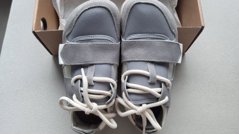 [발 편하고 귀여운 운동화] 오찌 3300 로우 메쉬 스웨이드