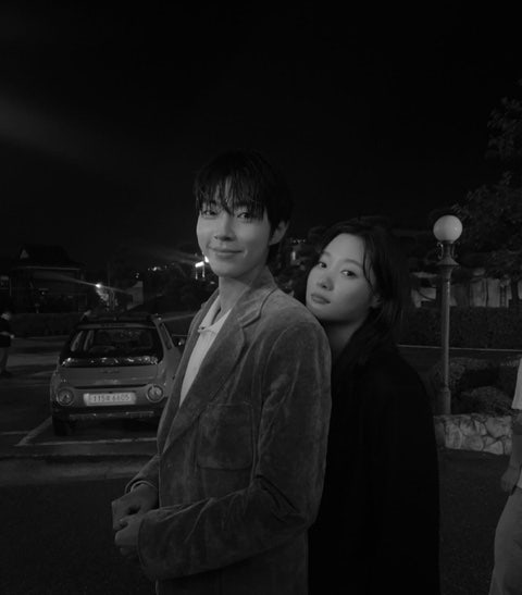 황인엽❤️정채연, 열애설 직전?...다정한 투샷 돋보여,'조립식가족'