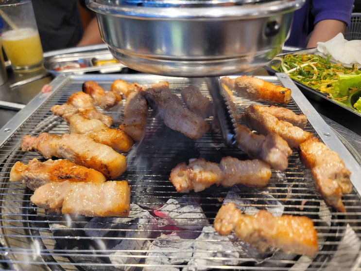 강원도 원주시 단구동에 위치한 고기 무한리필 화로 상회 내 돈 내 산 후기 강원도 원주시 단구동에 위치한 고기 무한리필 화로 상회 내 돈 내 산 후기