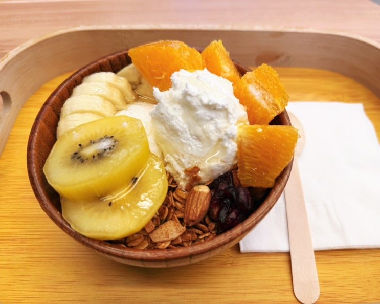  명동놀거리 그릭요거트맛집 서울 명동 카페 Yoyogurt