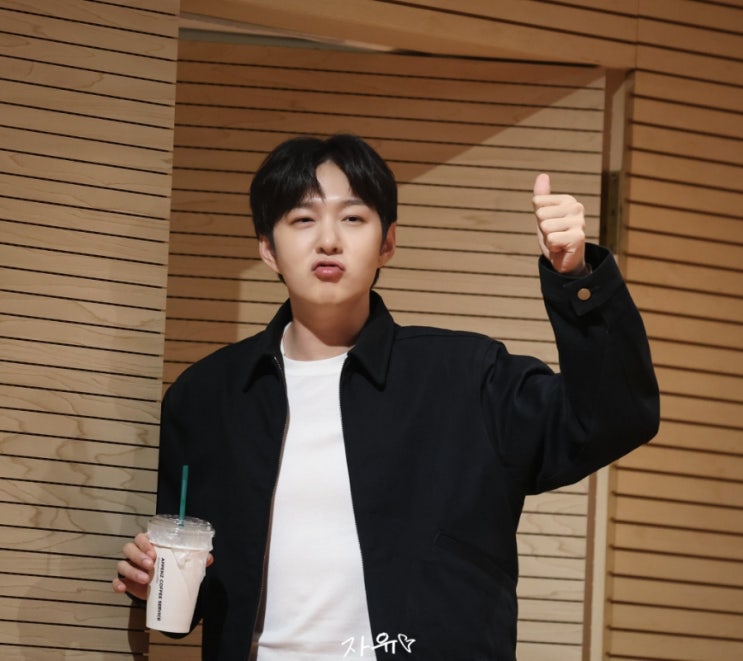<b>이창섭</b> <b>유니버스리그</b> 제작발표회 국가장학금 모델 비투비 창섭... 