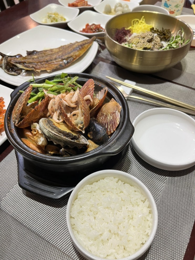  멍게가 세종에서 찾은 힐링 한 끼, 전복비빔밥과 해물뚝배기 세트로 먹은 후기