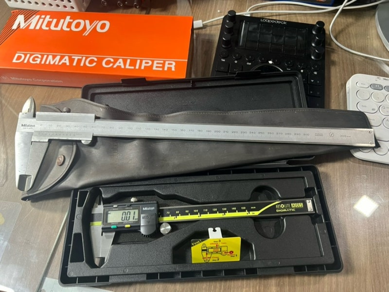 Mitutotoyo 미쓰도요 캘리퍼스 DIGIMATIC CALIPER CD-AX/C 디지매틱 캘리퍼스 버니어캘리퍼스
