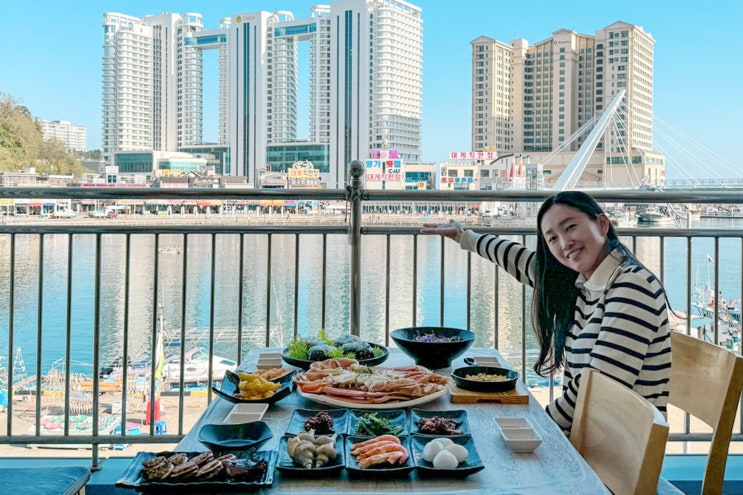 속초 대포항 맛집 추천 수율 좋은 대포대게 직판장 바다뷰 후기