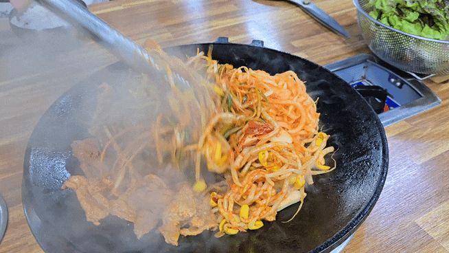  제주 두루치기 현지인 맛집 서귀포 용이식당 노형점