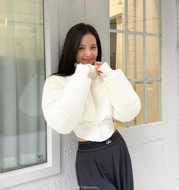 BLACKPINK Jisoo身材管理秘訣：空中瑜伽、瑜伽、皮拉提斯與飲食效果
