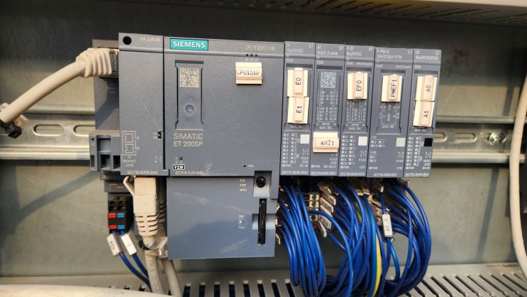  지멘스(siemens) PLC 및 PLC 카드/드라이브 매입 전문 기업 미래테크가 만족하실만한 거래를 약속드립니다!!