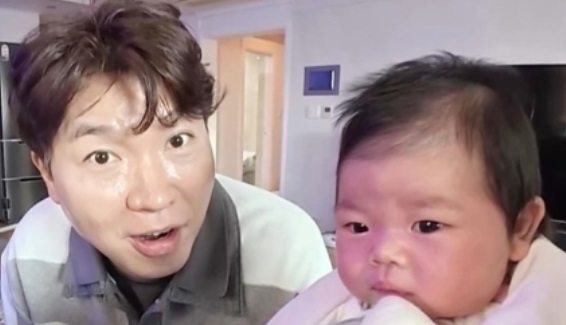 <b>박수홍 김다예</b> 와이프 딸 아기 전복이 이름 인스타 근황 조리원... 
