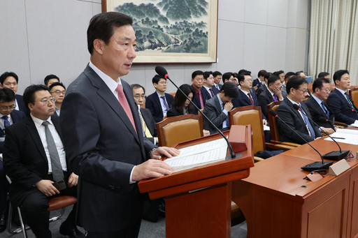 <b>국회</b> 운영위, <b>대통령</b> 골프 논란