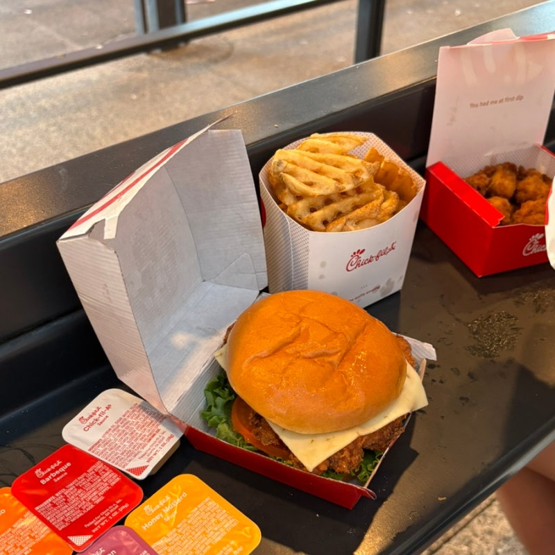 미국 칙필레 Chick-fil-A 메뉴추천 소스추천 주문방법