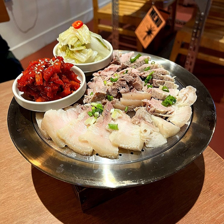  의정부 맛집 노알콜라이프, 명태회와 백김치가 나오는 수육 한접시 후기