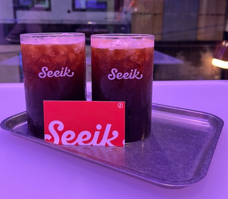  [강남구 신사동] 이색 데이트코스 추천 AI 셀프스튜디오 카페 Seeik(아메리카노 맛집 강추)