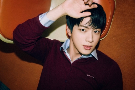 "'Happy'는 격려의 기록" <b>방탄소년단</b> 진 신보 '<b>외신</b> 호평'