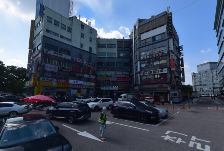 경기 안산 6층 상가 건물서 화재…모텔 투숙객 등 52명 구조 경기 안산 6층 상가 건물서 화재…모텔 투숙객 등 52명 구조