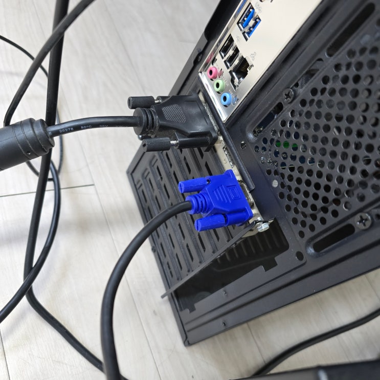  응암동 컴퓨터수리 홍은동 출장 한쪽 화면이 안나옴 HDMI 출력 저하