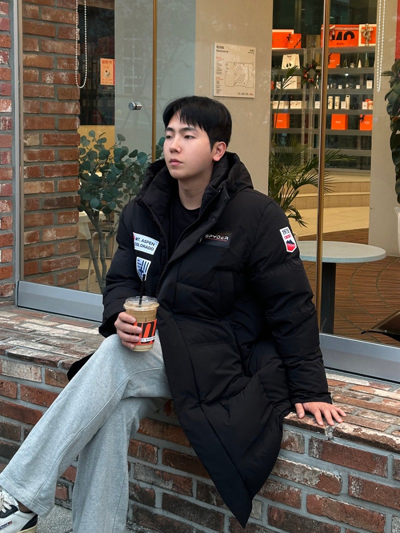 남자 롱패딩 키스오브라이프가 착용한 스파이더 패트롤 롱 다운 한파 대비해요