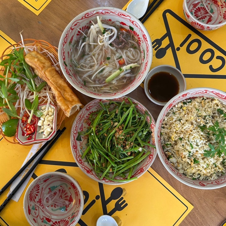  푸꾸옥 4박 5일 자유여행 3. 북부 웨일스파 근처 아침 식사 맛집 꼬어이 CO OI, 그랜드월드 구경, 청년마켓 쇼핑 망고 구매 후기