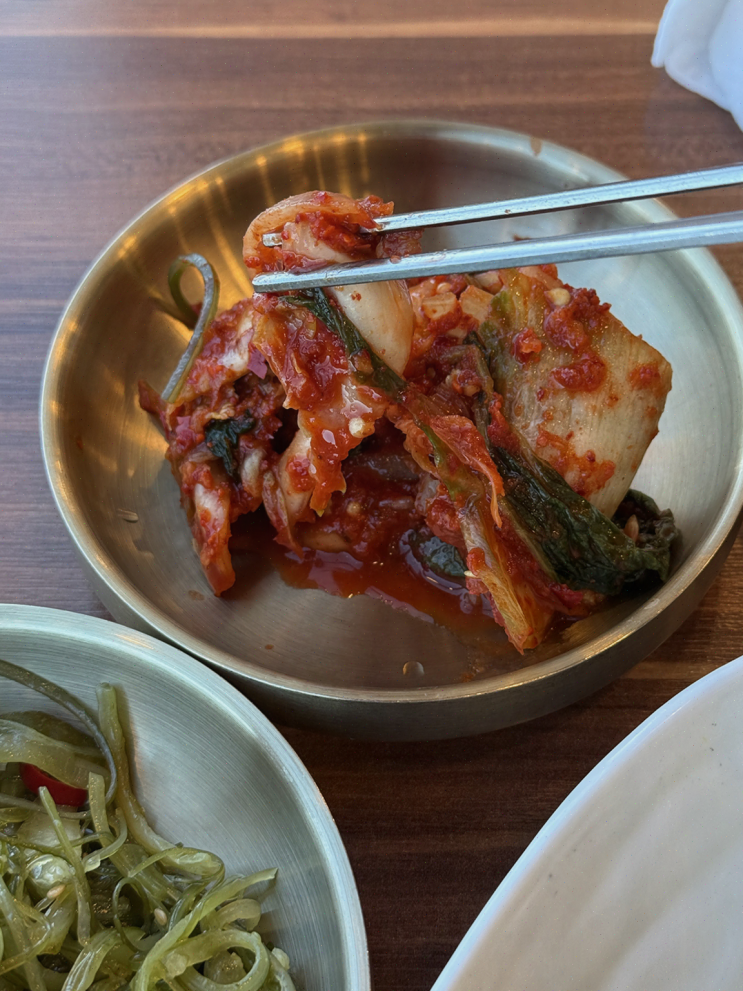  부산 기장 해담원, 바다를 보며 즐기는 신선한 생선구이
