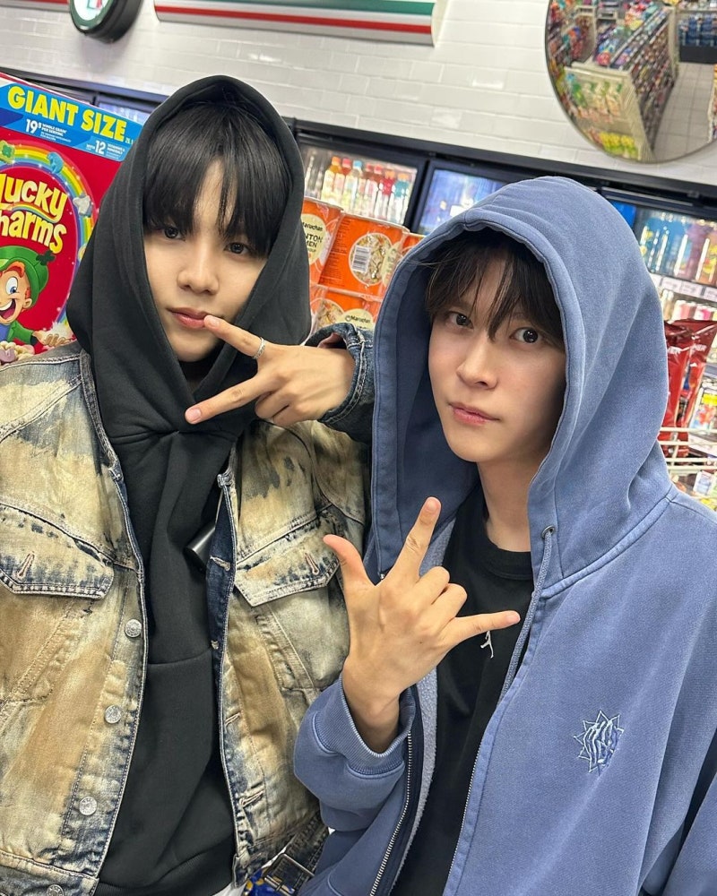 RIIZE Eunseok's Instagram Everyday Fashion: Mahagrid Hoodie Zip-up