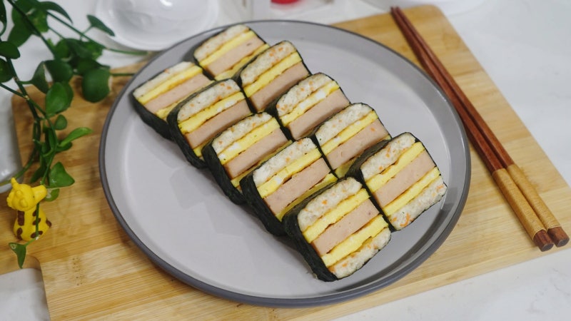닭가슴살 이렇게 드시면 5kg 쫙 빠져요! 밥없는 다이어트 닭가슴살 무스비 만들기 닭가슴살 ....