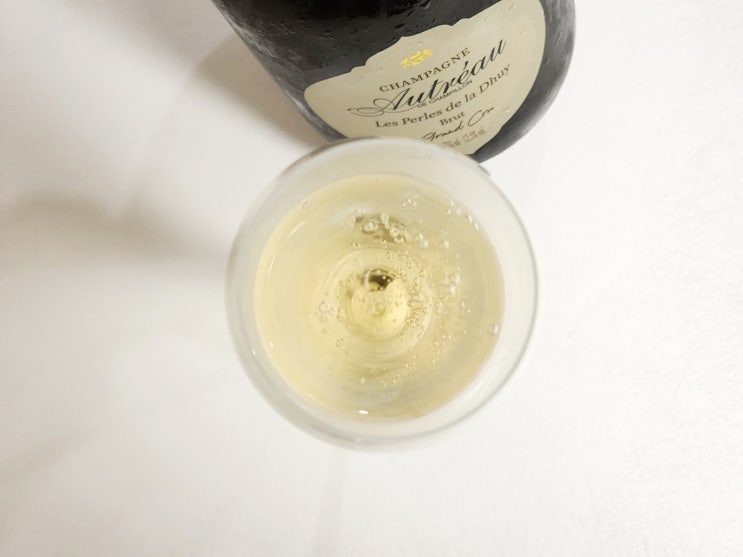  샹파뉴 오트로 레 페를레 드 라 뒤 그랑 크뤼 밀레짐 브뤼 (Champagne Autréau, Les Perles de la Dhuy Grand Cru Millesime Brut)