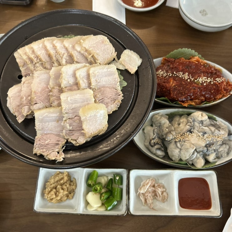  광주 전남대 맛집 용봉동 굴보쌈 맛집 고향보쌈칼국수