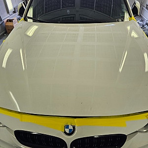 BMW 320D 본네트 돌빵커버 보수작업