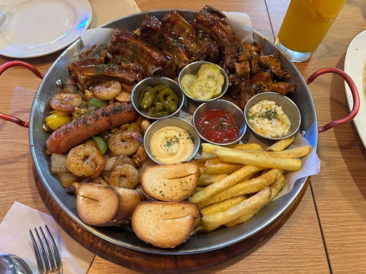  신촌에서 만나는 쿠바의 맛과 낭만 신촌 맛집<리틀쿠바>