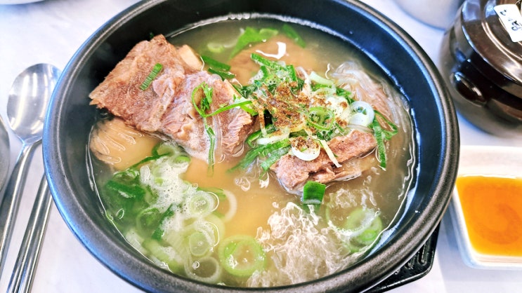 시골방문에서 뜨끈하게 아버지랑 먹은 호린옥 갈비탕 맛있네잉 시골방문에서 뜨끈하게 아버지랑 먹은 호린옥 갈비탕 맛있네잉