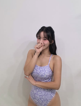 맹승지 키로우 수영복 입고 터질듯한 몸매 과시 프로필 나이