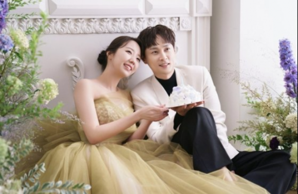 아는형님 <b>민경훈</b> 신기은 PD 결혼식 버즈 팬이었다 혼인서약서