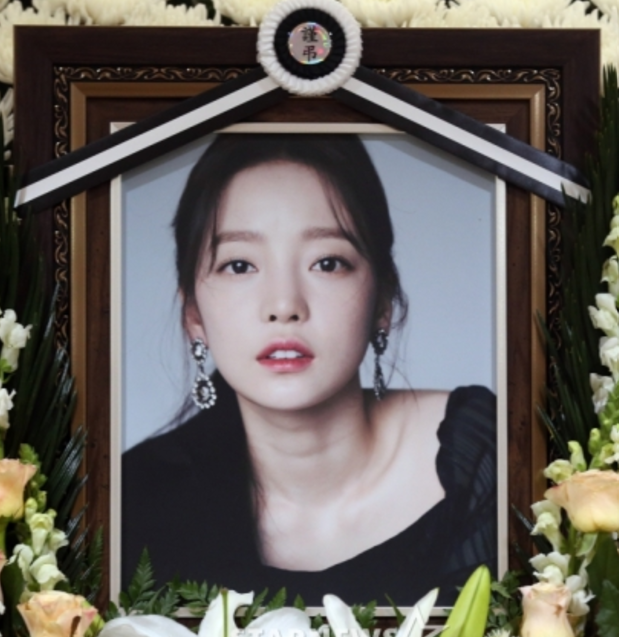 "故 <b>구하라 5주기</b>, 여전히 마음 속에 살아있는 카라 멤버 "