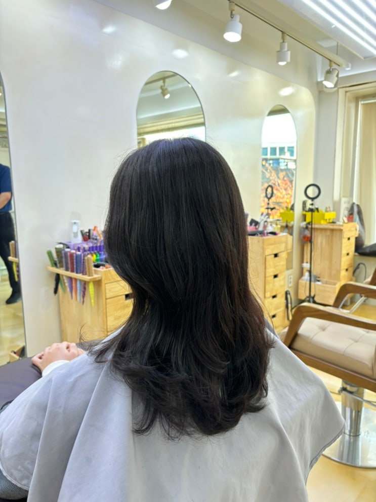  신촌 미용실 빌드펌 여자 중단발 cs컬 추천, 헤어루아브 신촌점 (박수빈수석디자이너님)