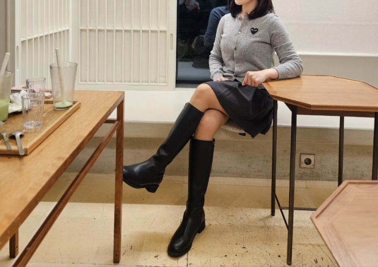여성 롱부츠 코디 허시파피 소가죽 롱부츠 심플 블랙 여성 롱부츠 코디 허시파피 소가죽 롱부츠 심플 블랙