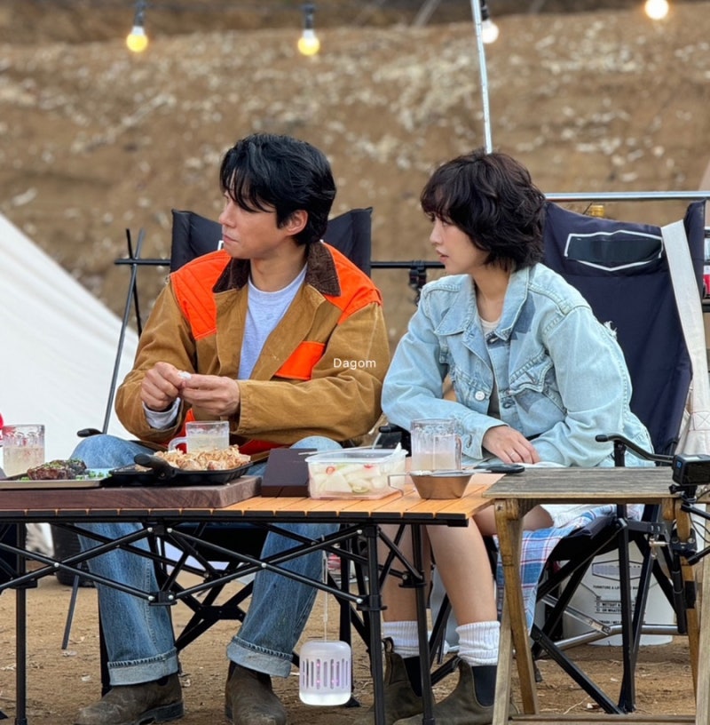 미우새 이천희❤️와이프 전혜진 캠핑패션 속 커플신발 워커, 스웨이드 첼시부츠 브랜드는?(....