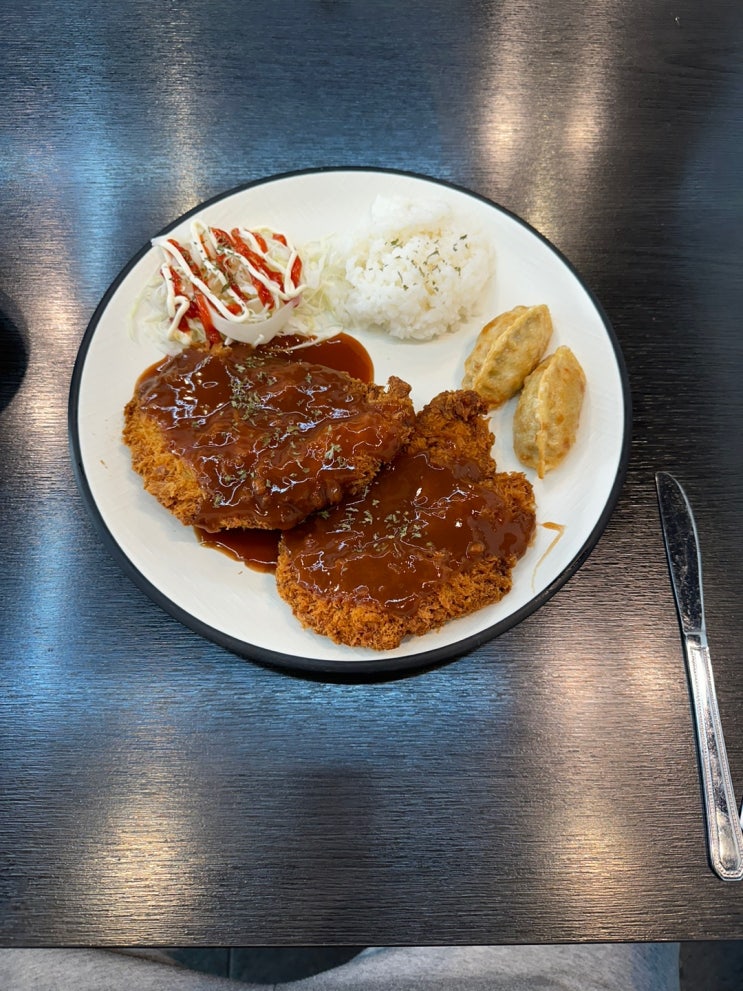  수원대맛집 두툼한 수제 돈까스 혼밥 장이당 제면소 수원대점