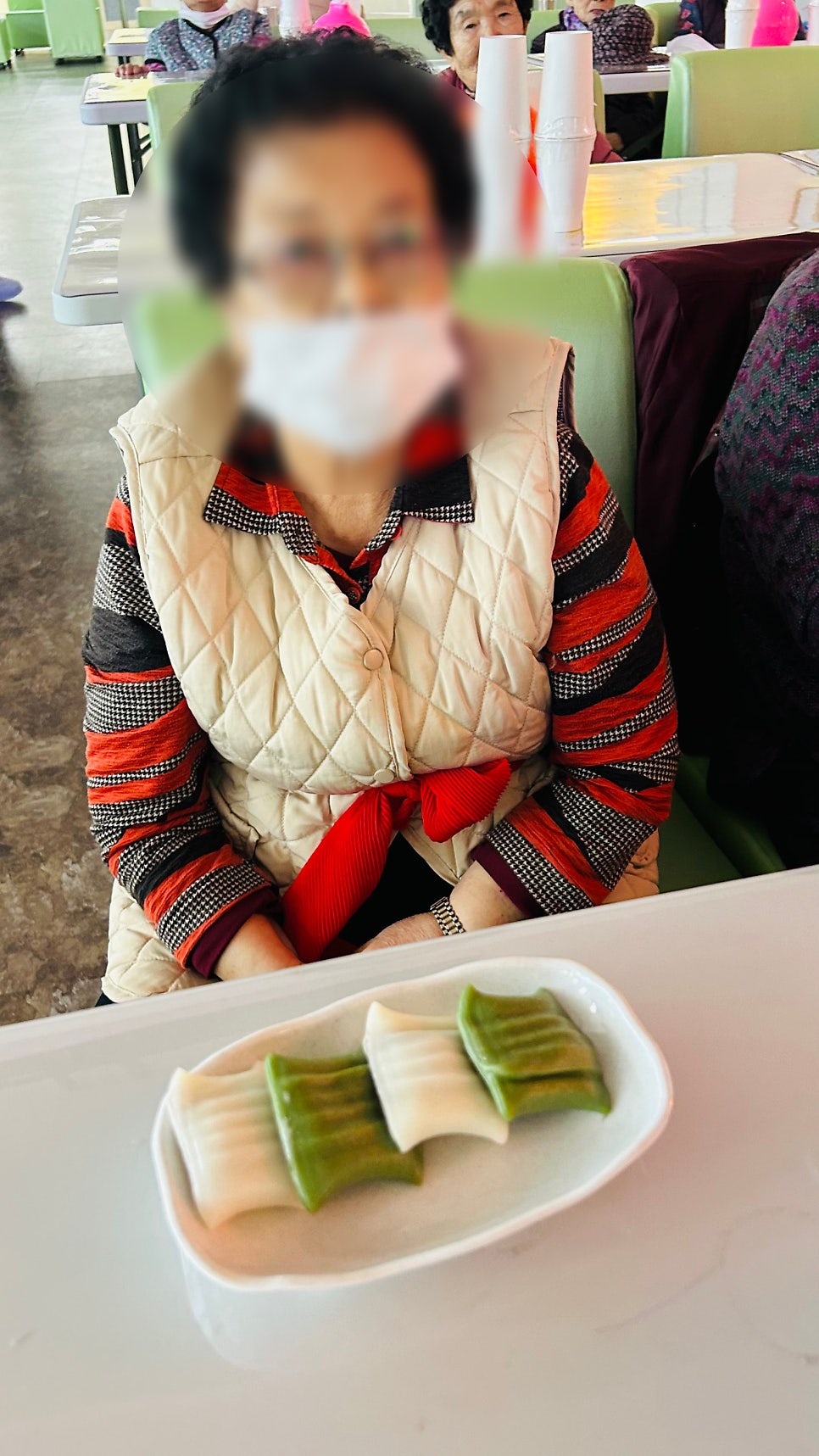 [보령시웅천주간보호센터] 행복한 생신잔치를 선물하는 금빛사랑주야간보호센터