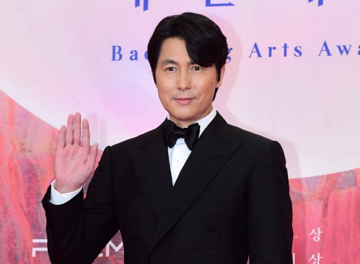  정우성문가비, 결혼 없이 부모로…51세에 '쿨한 아빠' 등극