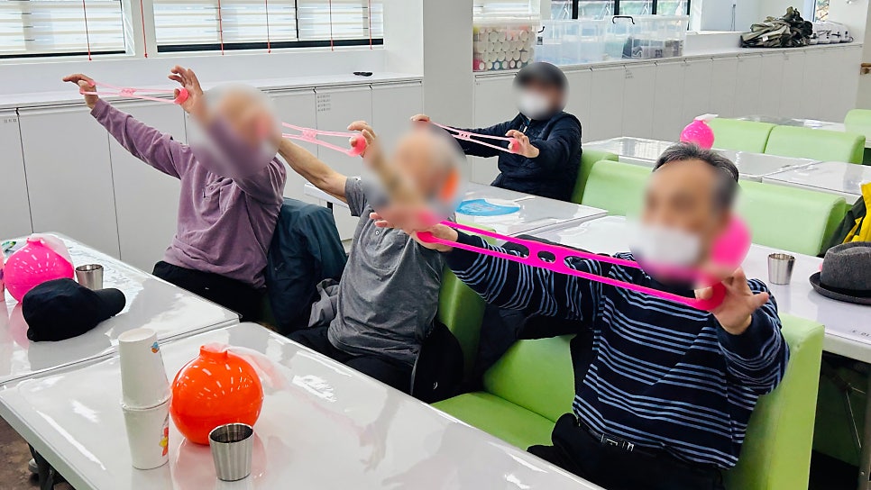 [보령시웅천주간보호센터] 행복한 생신잔치를 선물하는 금빛사랑주야간보호센터
